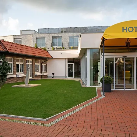 Naundrups Hof-2